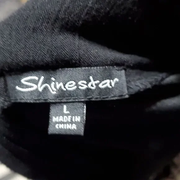 Shinestar Crochet Lace Trim Romper - Picture 4 of 4